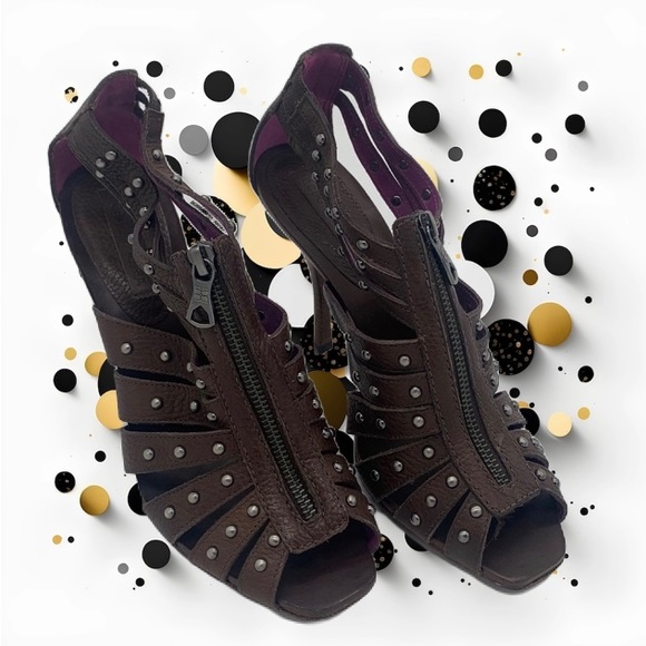 Stunning Vintage Studded Leather and Zipper Heels - Picture 3 of 14